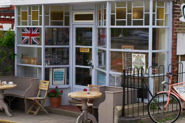 Continue in English (English)